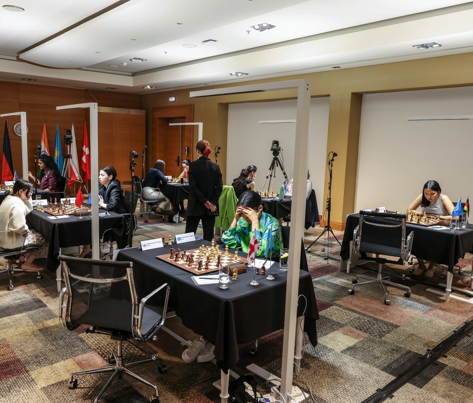 FIDE WGP Cyprus: Wagner holds the lead with three rounds to go 