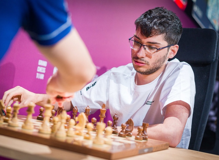 44th Chess Olympiad 2022 R2: Magnus Carlsen grinds a Queen endgame