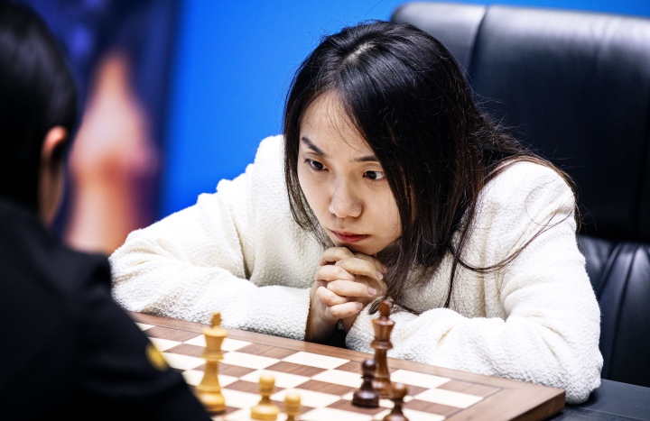 Lei Tingjie Leads Women's World Championship 3.5:2.5 At Halfway