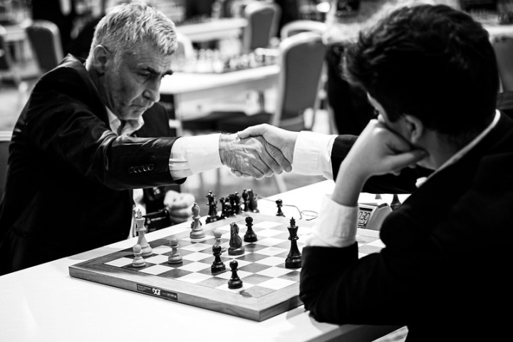FIDE Chess Online Arena Launched ~ Chess Magazine Black and White