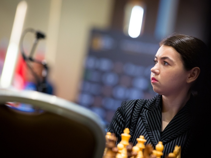 Daniil Dubov leads - FIDE - International Chess Federation