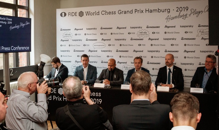 Third Leg of FIDE Grand Prix Starts in Berlin