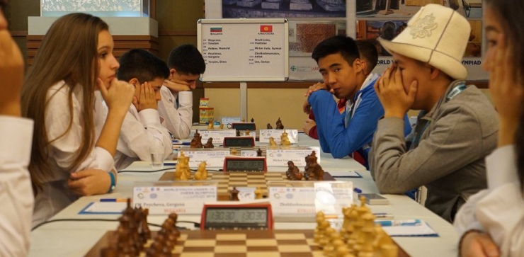 Chess Competitions At Schools To Promote Chess Olympiad