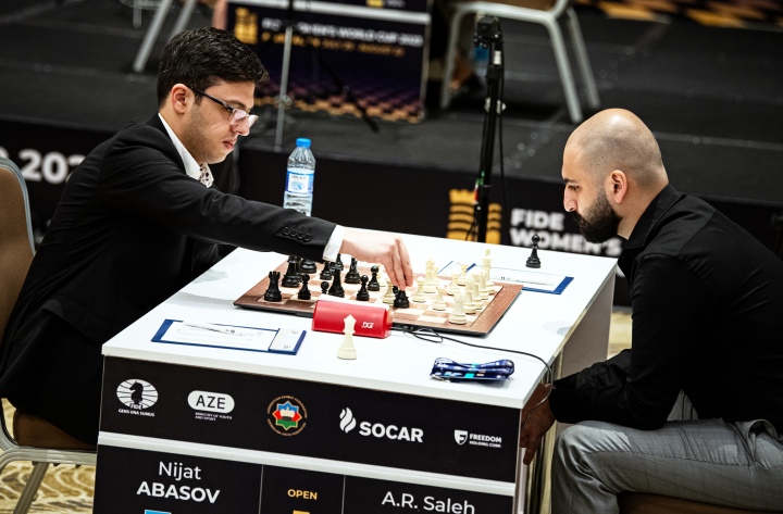 Baku World Chess Cup: Fabiano Caruana wins match for third place