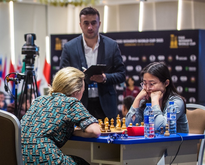 FIDE - International Chess Federation - Hikaru Nakamura defeats  Jan-Krzysztof Duda in 52 moves with White to move to a clear second place  (7½ out of 13) with one round to go.