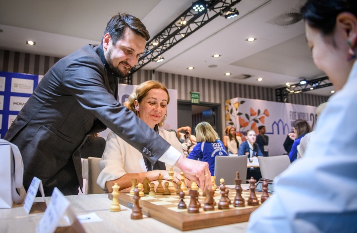 Team Battles Chess: Femme 'Batale,' North America vs Europe