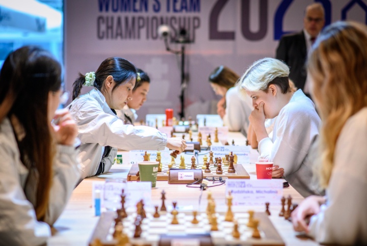 echecs-Ushenina, Ushenina on the verge of losing her title …