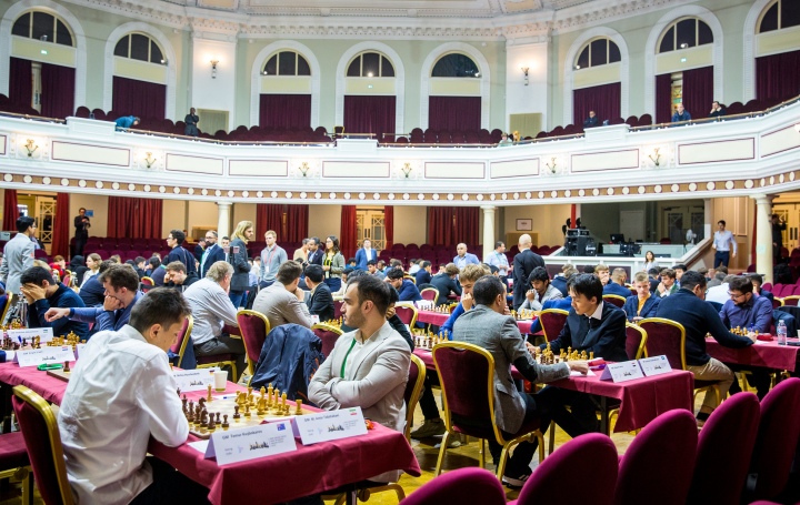 Grand Swiss 1: Caruana and Firouzja strike