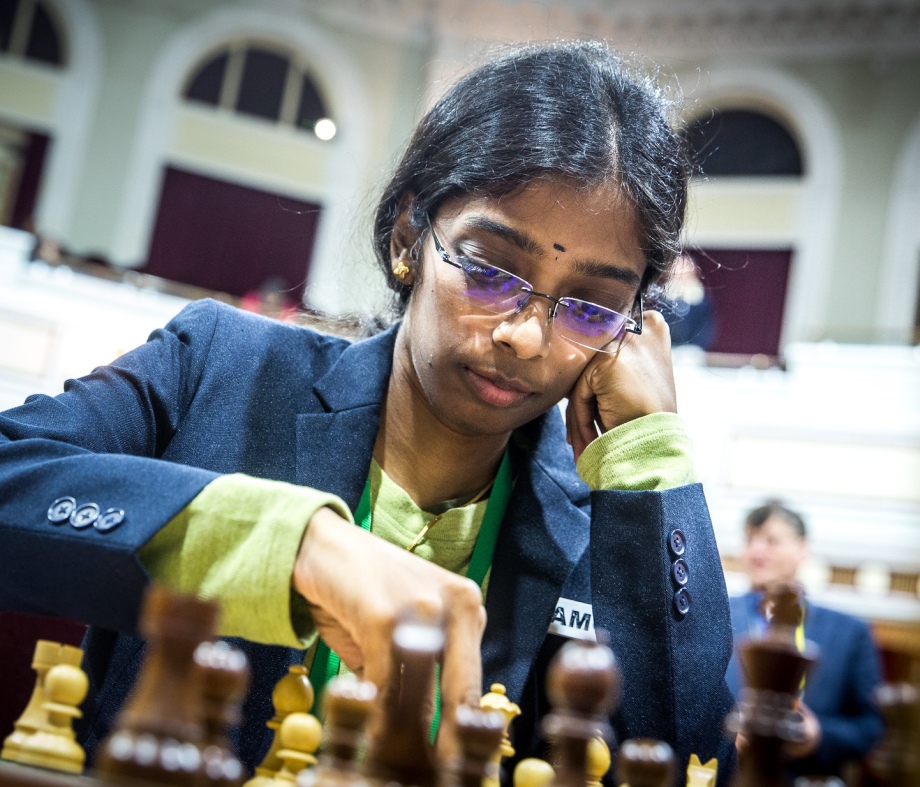 FIDE - International Chess Federation - Photo of Alireza Firouzja by Anna  Shtourman