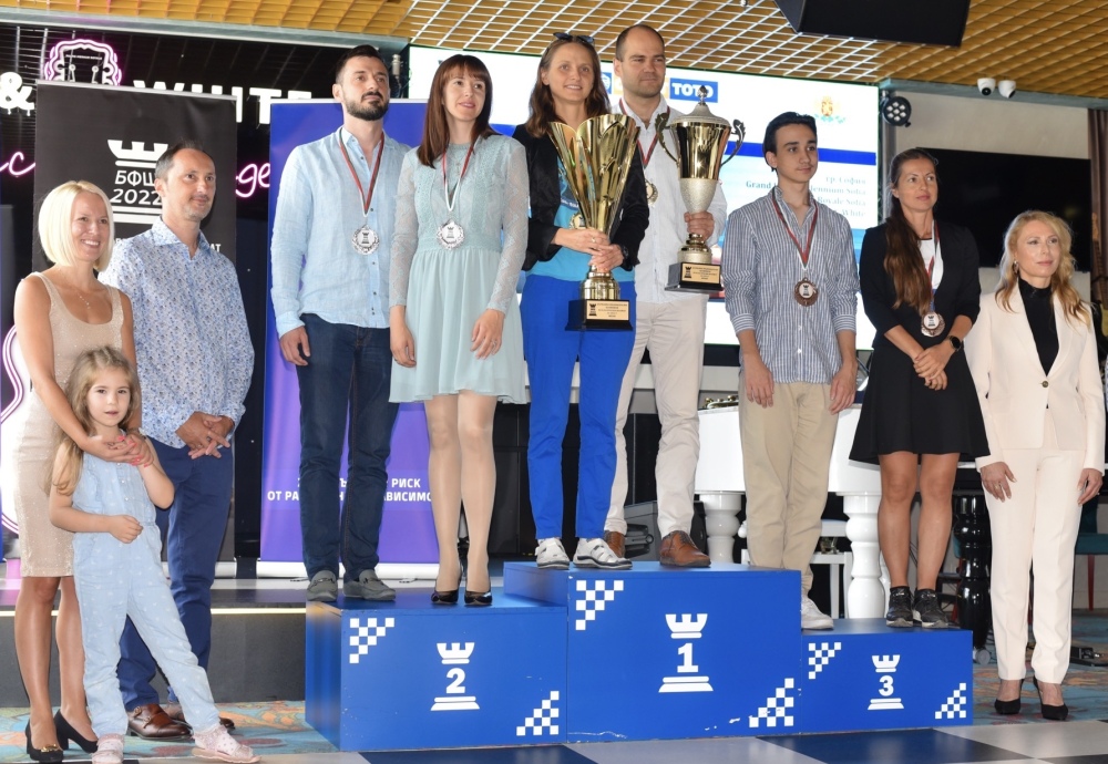 Bulgarian Championship Momchil Nikolov and Adriana Nikolova clinch titles