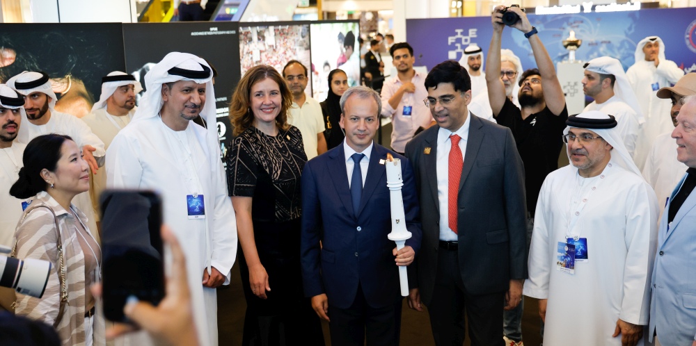 FIDE 100 Torch Relay reaches United Arab Emirates