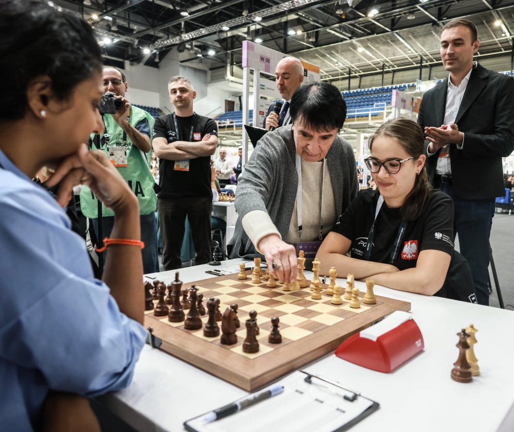 45th Chess Olympiad R08: India dominates open section, faces setback in women’s