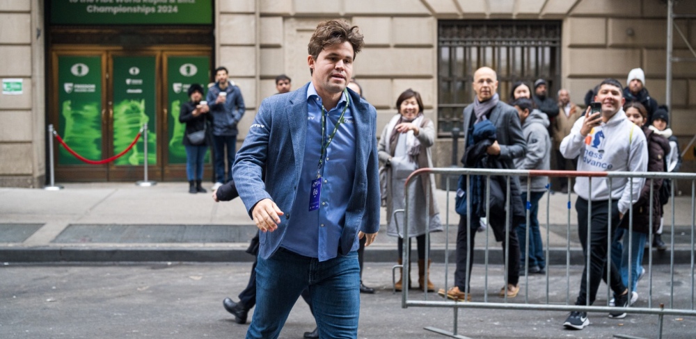 FIDE statement regarding Magnus Carlsen’s dress code breach