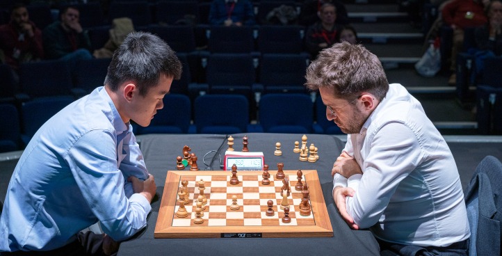 Ding defeats Carlsen in the first set of their Tour Final match