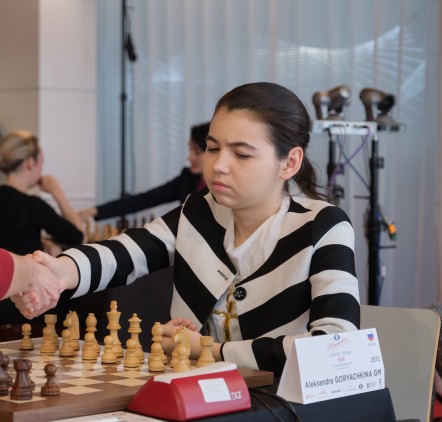 Goryachkina goes into the last round one point clear of Koneru