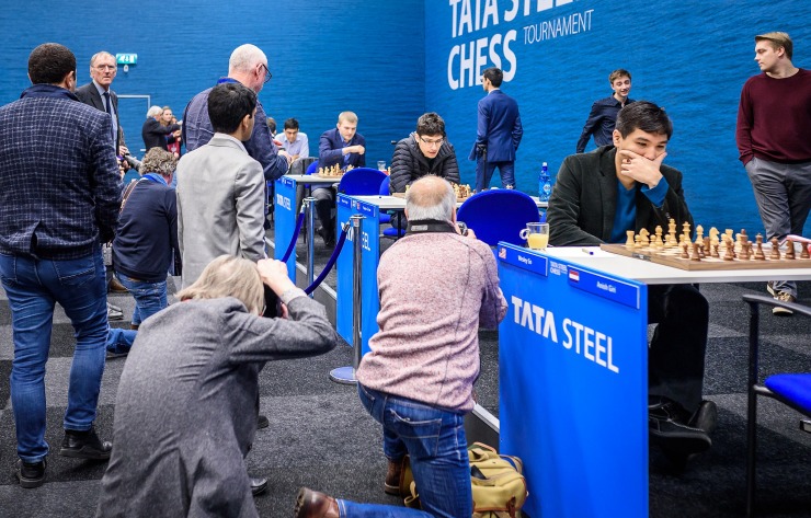 Tata Steel Chess 2020: Firouzja takes the lead