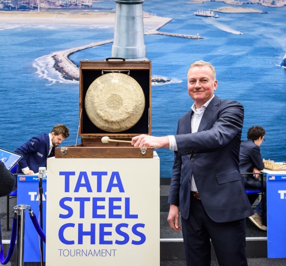 Tata Steel, Day 8: Caruana Self-Destructs, Loses to Carlsen