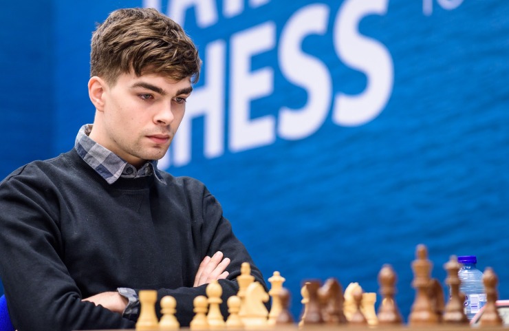 Tata Steel 2: Carlsen gets Giri revenge