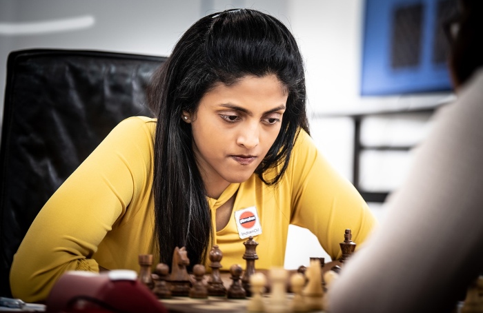 Round 9 Cramling Pia (SWE) 1/2 - 1/2 Muzychuk Anna (UKR) 