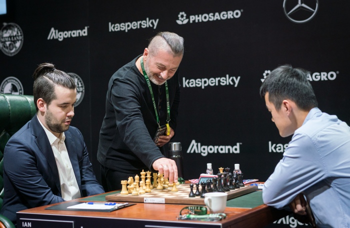 Ian Nepomniachtchi Beats Wang Hao at FIDE Candidates Tournament