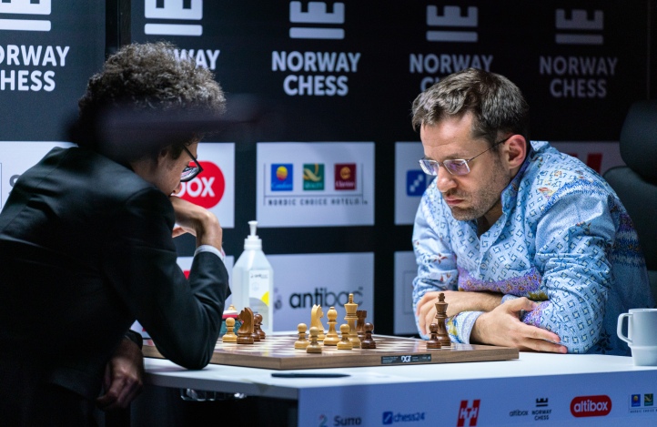 5 Straight Wins By Carlsen Set Up Title Race With Duda 