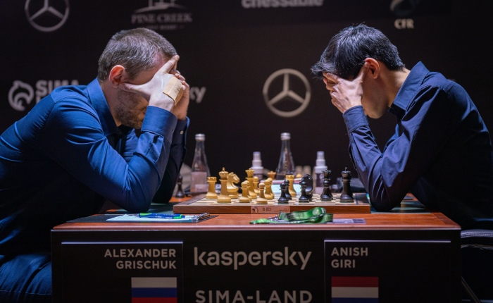 Ian Nepomniachtchi Loses to Anish Giri in Final of Magnus Carlsen  Invitational
